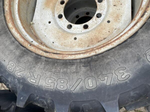 340/85R28 Vorderräder Deutz Dx, Deutz Dx Kompletträder – Bild 2