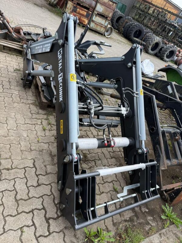 Frontlader neu passend zum Case Luxxum 100, 120