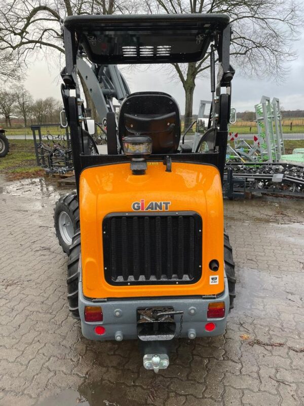 Giant 2500 XTRA HD , Hoflader , Radlader , Galabau, verfügbar – Bild 3
