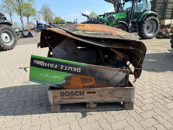 Deutz 4070 Kotflügel, diverse Kabinenteile