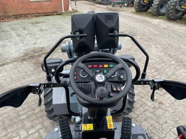 Giant 2300 HD, Hoflader, Radlader – Bild 5