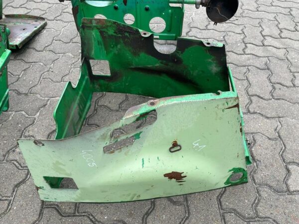 Deutz D 4005 - diverse Blechteile – Bild 7