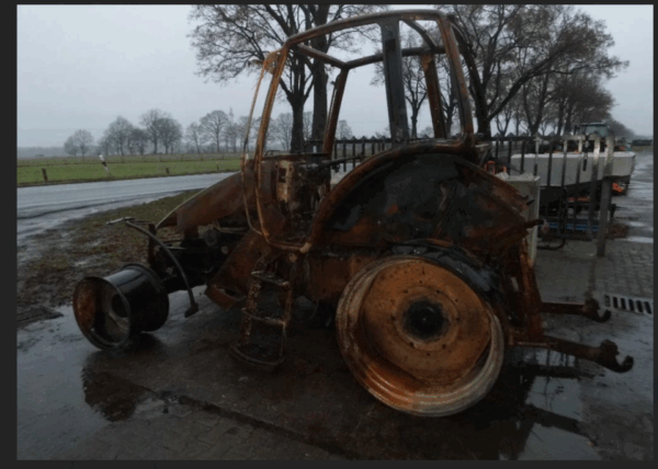 Suchen Deutz Dx Schlepper, 4.61, 6.31, 6.06, usw. Unfall, Brand. – Bild 2