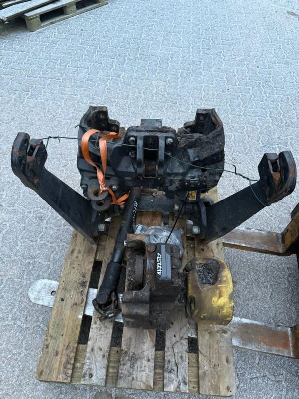 Deutz Agrotron Frontkraftheber