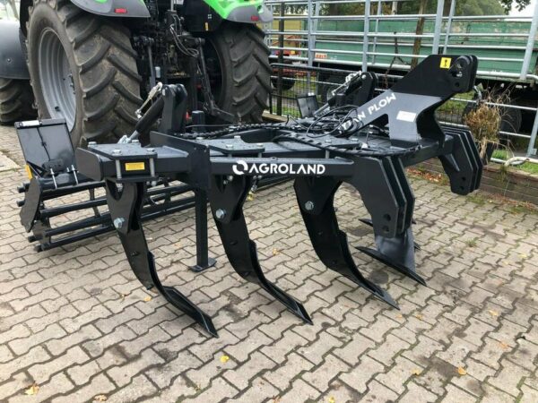 Tiefenlockerer Agroland Tytan Plow 300