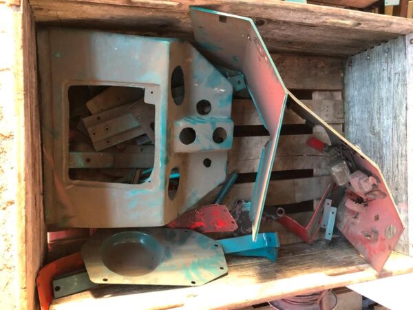 Hanomag Brillant 701, Ersatzteile – Bild 2