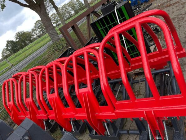Rundballenzange mit Euroaufnahme, passend zum Fendt, Deutz, IHC