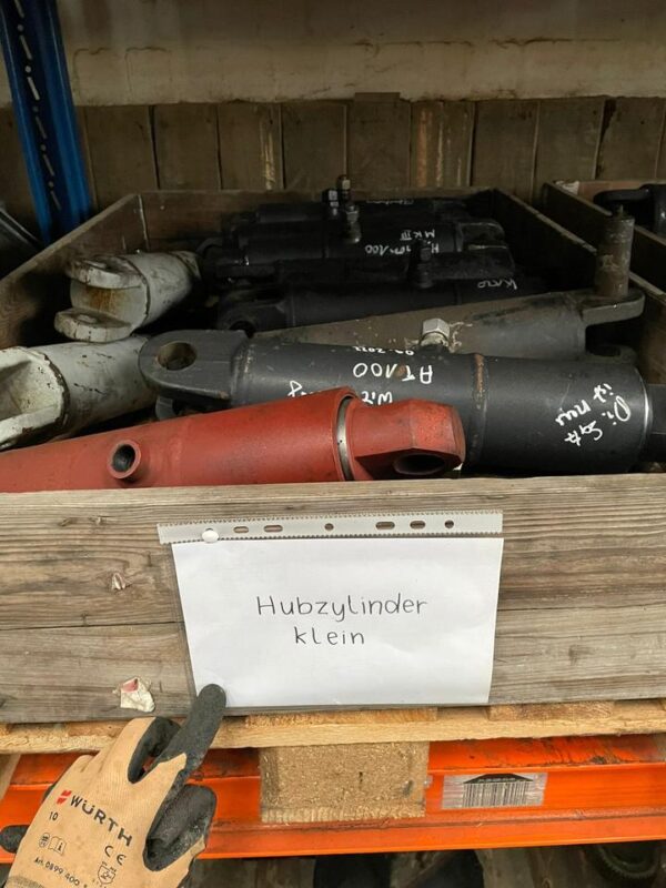 Deutz Agrotron Hubzylinder, Zusatzhubzylinder, Hubwerk – Bild 2
