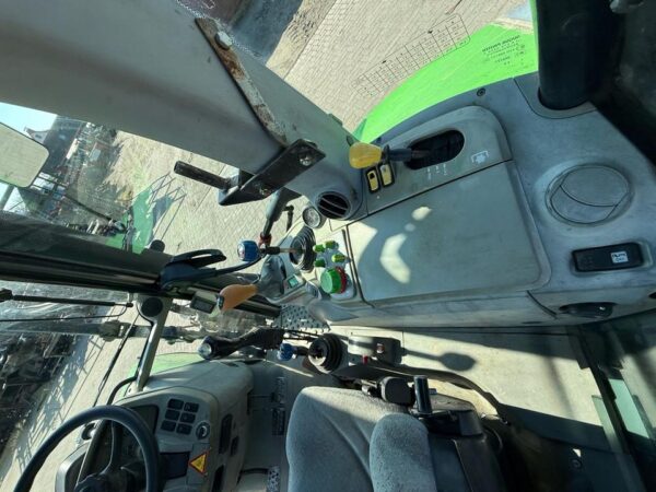 Deutz Agrotron K100, Frontlader Druckluft, Breitreifen – Bild 10