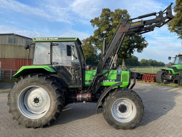 Deutz Agroprima 4.31, Deutz Dx 4.31 mit Frontlader Druckluft – Bild 2