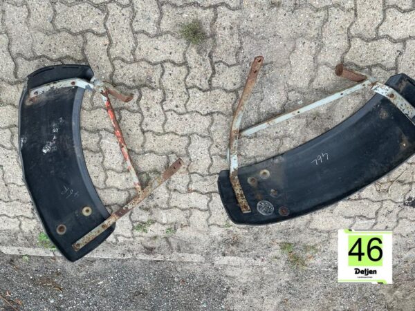 Kotflügel für Deutz Fahr D8006 Hinterrad, Nr. 46-47 – Bild 3