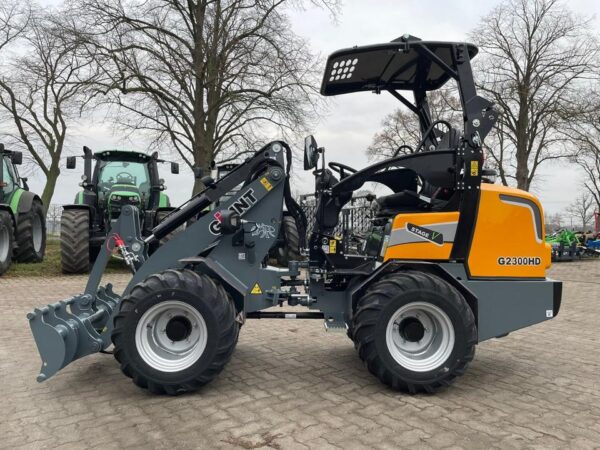 Giant 2300 HD, Hoflader, Radlader – Bild 2
