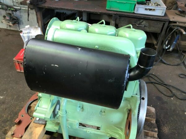 Schalldämpfer für Deutz Motor F3L912, F3L913, Kramer Radlader
