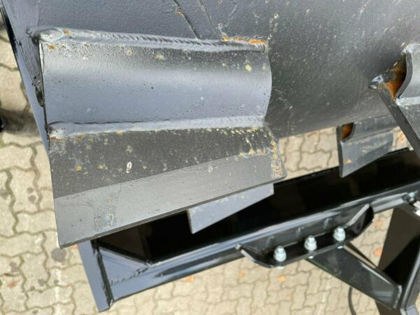 Wiesenwalze Alstrong Aerator 840T, Belüftung, Grünlandpflege – Bild 7