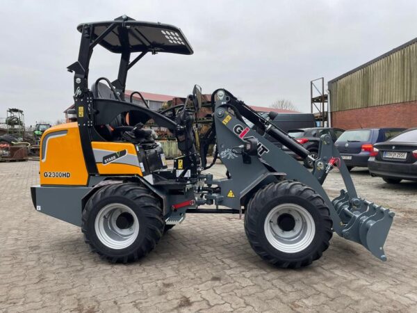 Giant 2300 HD, Hoflader, Radlader