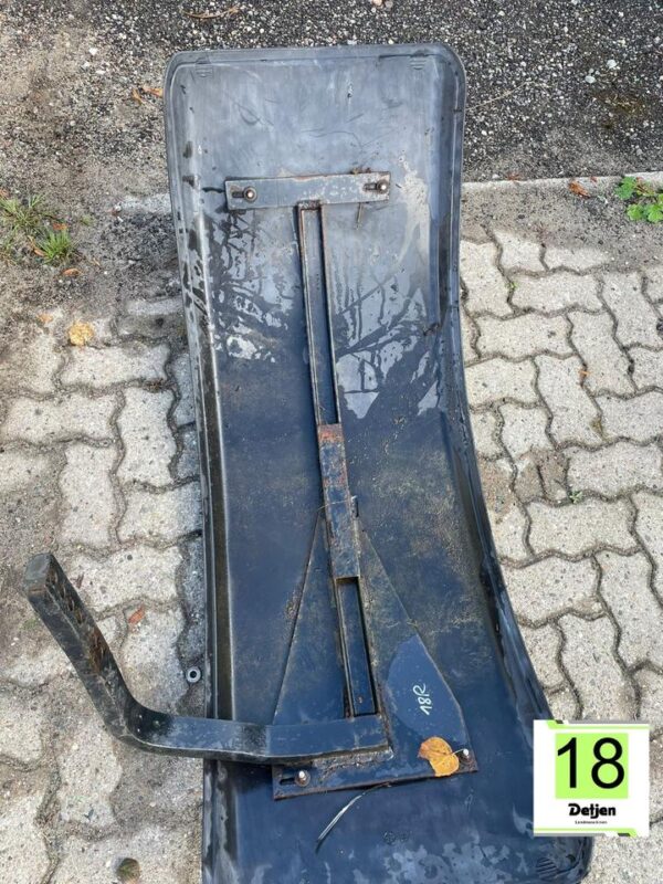 Kotflügel für Deutz Fahr Agrotron M – Bild 2