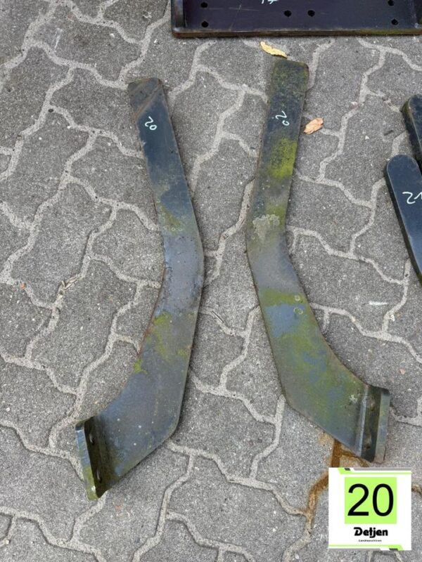 Deutz Frontladerrahmen, Haubenschutz, Rammschutz 16-23 – Bild 5
