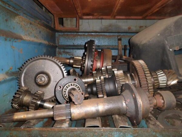 Case IH, IHC Ersatzteile/Gebrauchtteile, D-Serie, XL-Serie, usw. – Bild 2