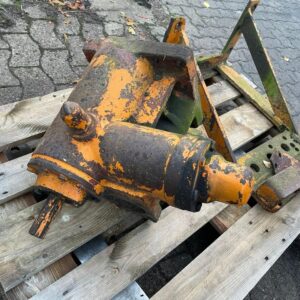 Hanomag Robust 800 Zapfwellengetriebe