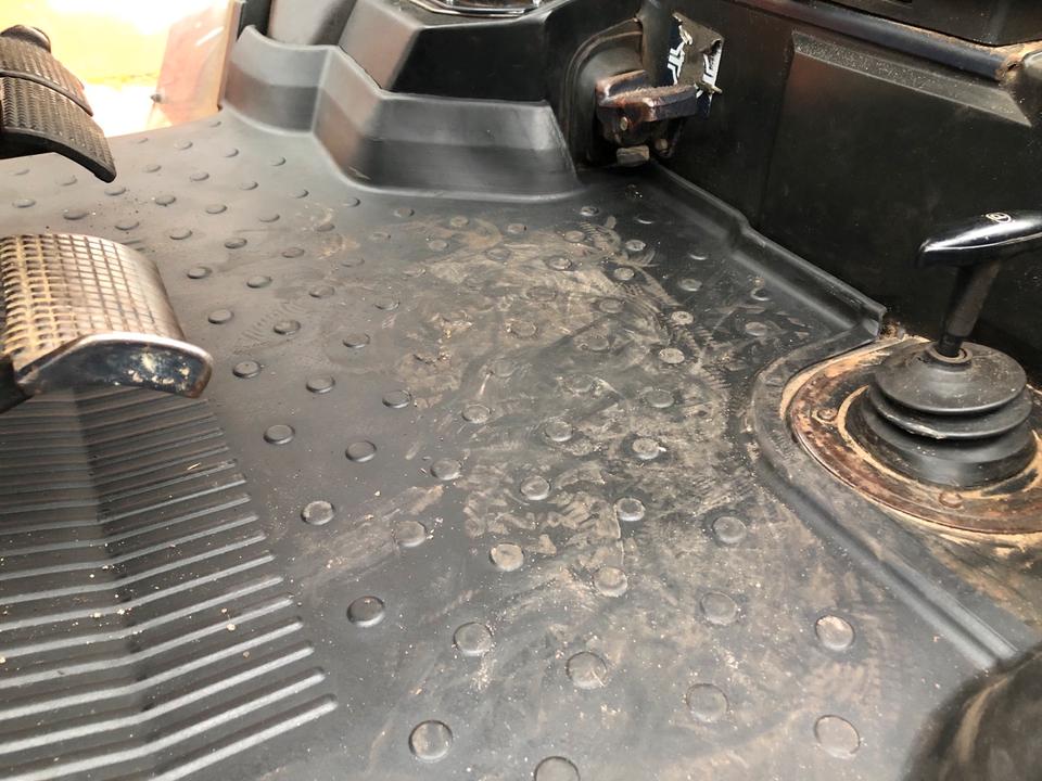 Fußmatte Deutz-Fahr Starcab Kabine, 4.51, 6.17, 6.06, 3.65, 4.57 – Bild 7