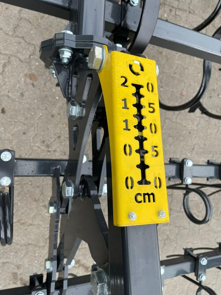 Agroland Flachgrubber Bioculti 6m, Zinkengrubber – Bild 9