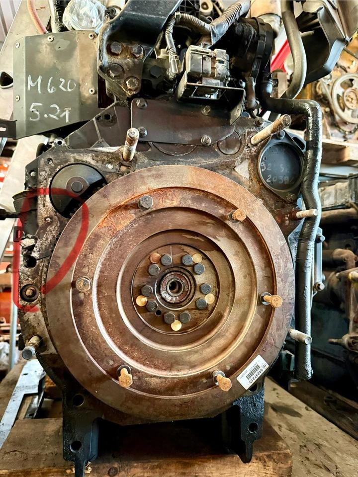 Deutz Agrotron M620 Motor, Deutz Motor TCD2012L062V – Bild 4