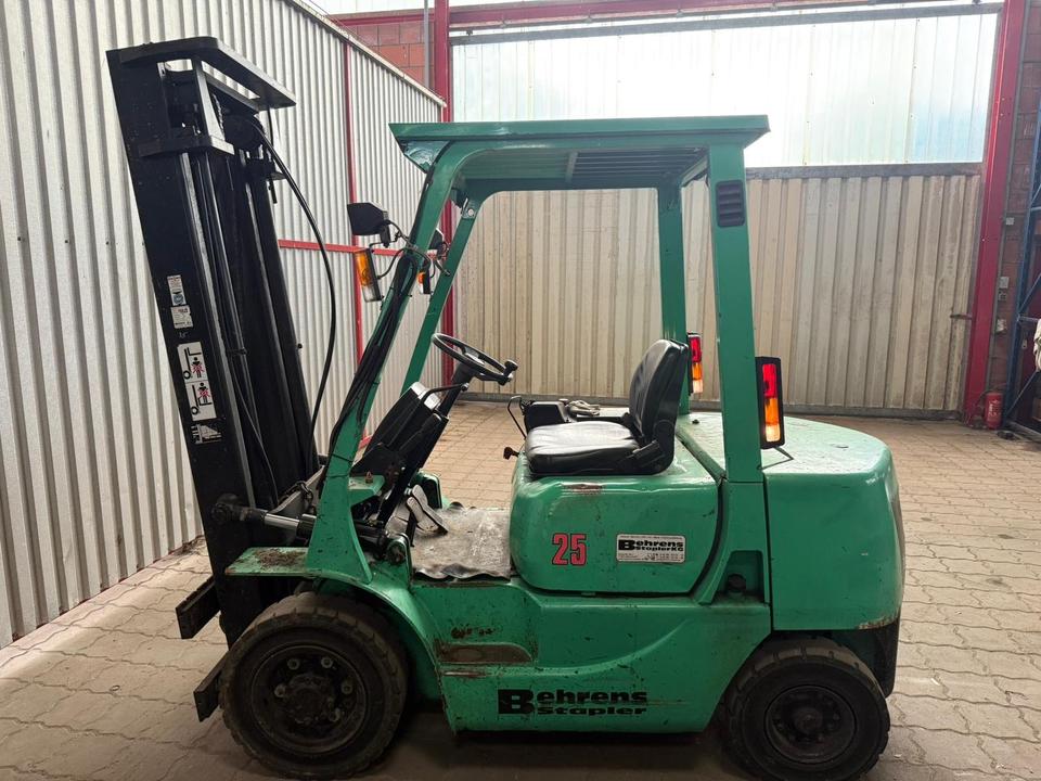 Mitsubishi FD25 Stapler, defekt, Export, Preis inkl. 19%