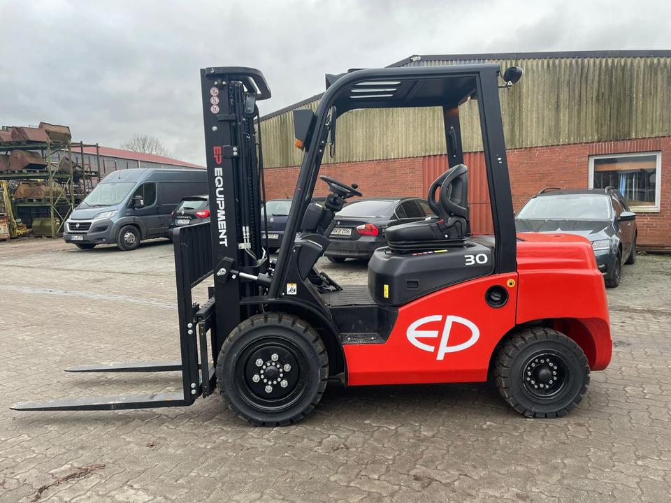 Gabelstapler, Dieselstapler, sofort verfügbar – Bild 2