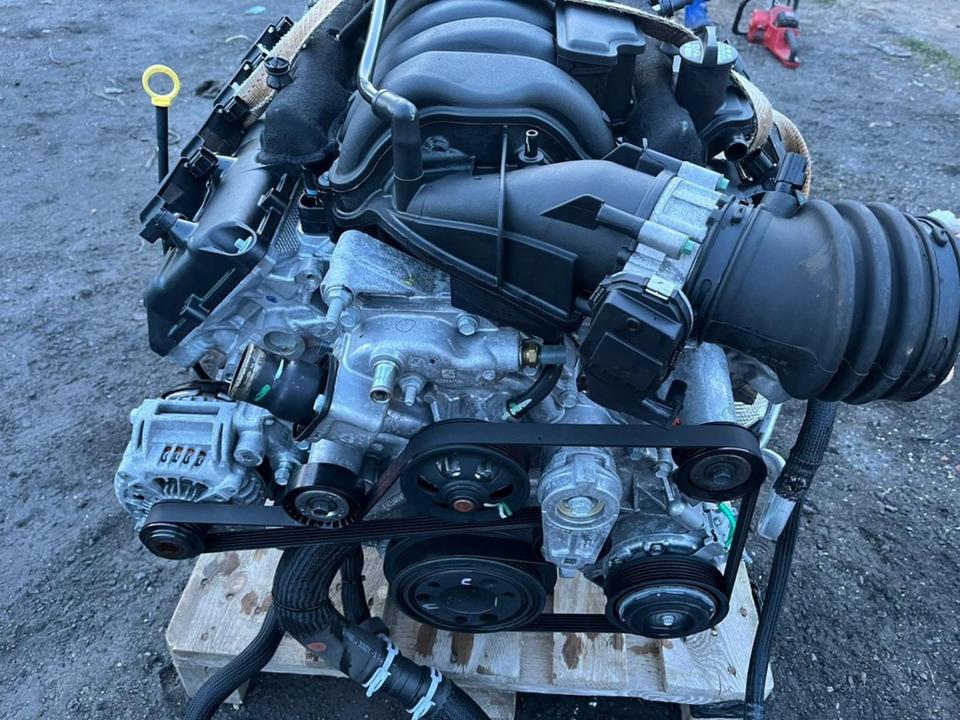 MOTOR JEEP GRAND CHEROKEE DODGE SRT8 6.4 468PS V8 KOMPLETT