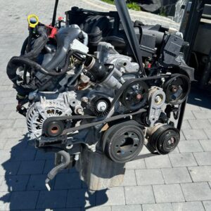 MOTOR JEEP GRAND CHEROKEE DODGE 6.4 STR8 468PS V8 15TKM KOMPLETT