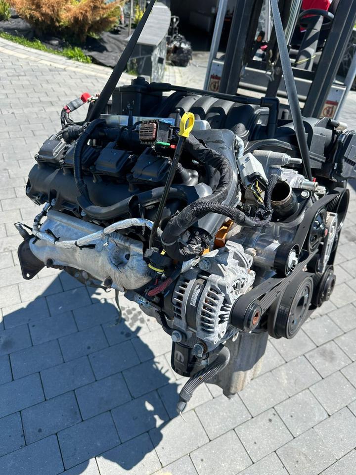 MOTOR JEEP GRAND CHEROKEE DODGE 6.4 STR8 468PS V8 15TKM KOMPLETT – Bild 2
