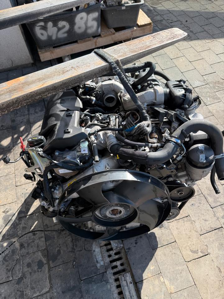 MOTOR MERCEDES SPRINTER 3.0 CDI 642896 190PS KOMPLETT – Bild 3