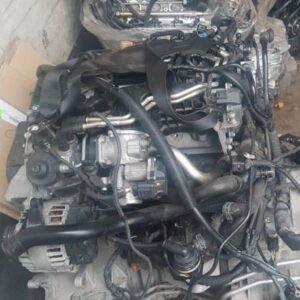 MOTOR AUDI A4 A5 Q5 2.0 TDI CAH CAHA 170PS BJ2013 KOMPLETT