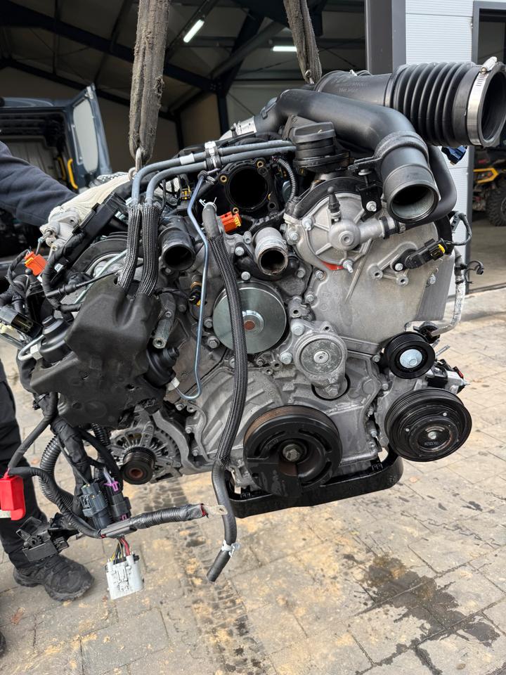 MOTOR JEEP GRAND CHEROKEE 3.0 CRD VM63D VM44D 250PS KOMPLETT