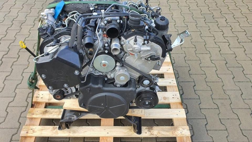 MOTOR JEEP GRAND CHEROKEE 3.0 CRD VM63D VM44D 250PS KOMPLETT