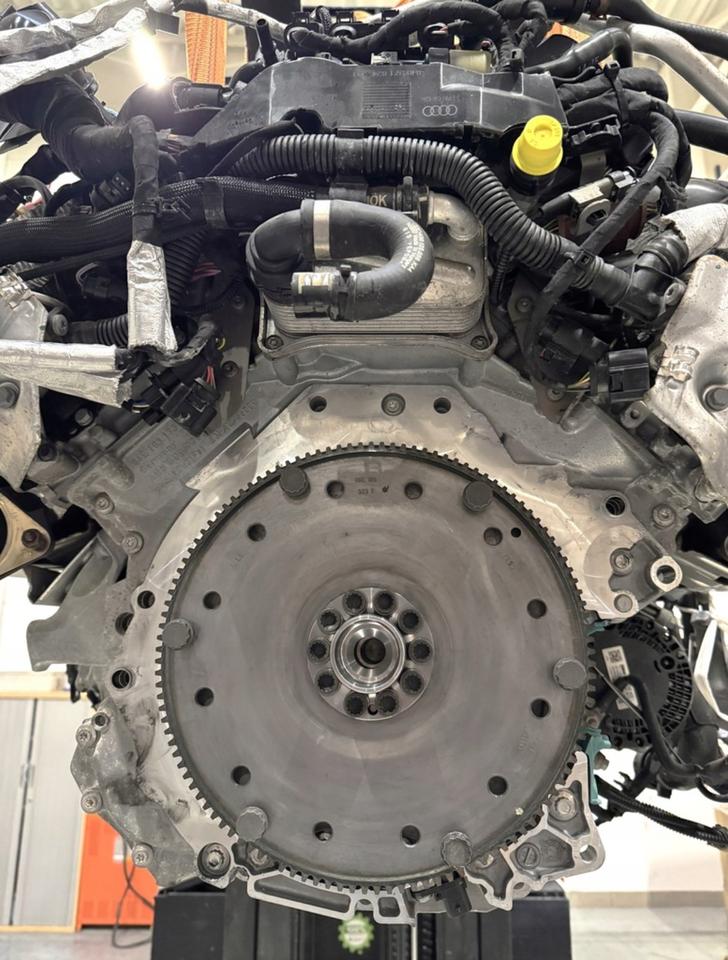 MOTOR AUDI A7 Q7 A6 A4 3.0 TFSI 333PS CRE CRED CREC KOMPLETT – Bild 3