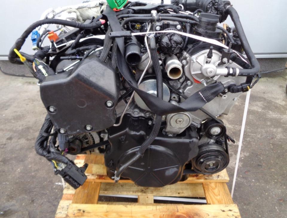 MOTOR JEEP GRAND CHEROKEE 3.0 CRD 250PS VM63D VM44D KOMPLETT