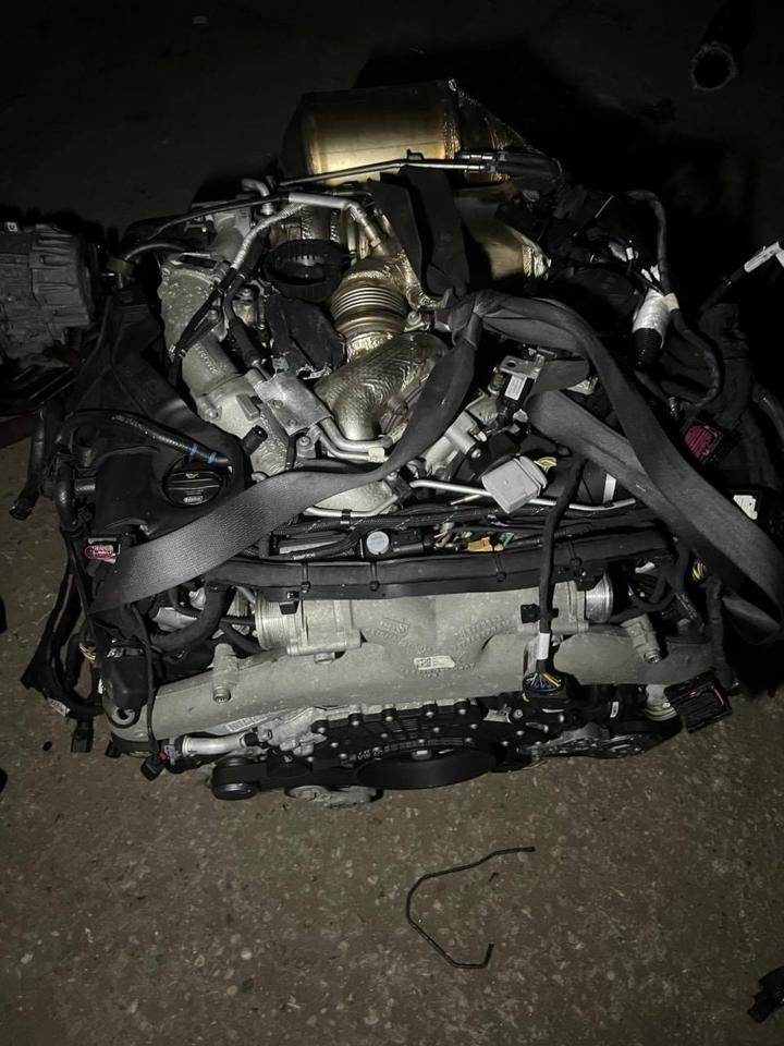 MOTOR AUDI SQ7 SQ8 4.0 TDI DMV DMVA CZA 435PS KOMPLETT