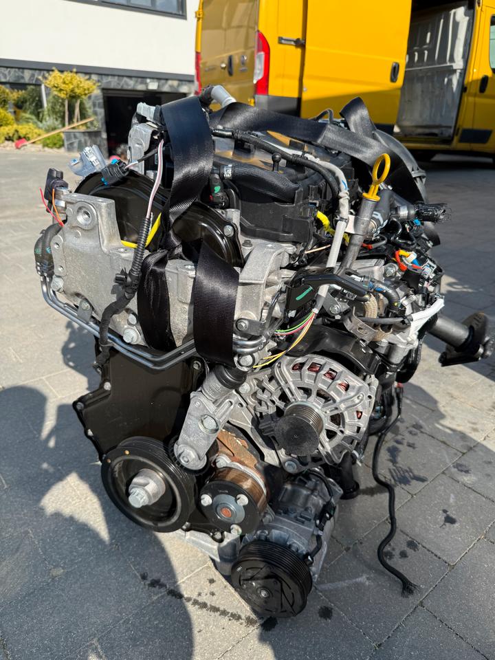 Motor Renault Trafic Opel Vivaro Nissan NV300 2.0 M9RV710 KOMPLET