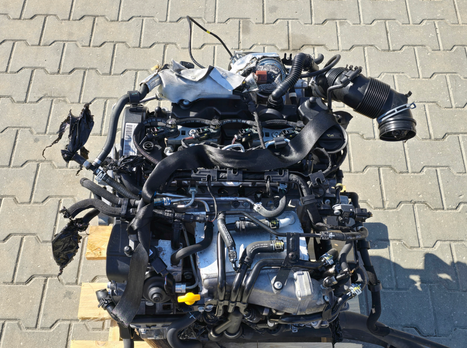 MOTOR VW SEAT SKODA 1.6 TDI CLH CLHA CLHB 105PS KOMPLETT – Bild 4