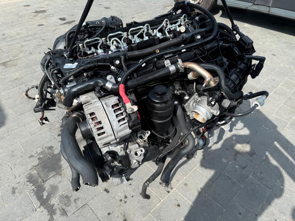 MOTOR BMW N57D30A 245PS 530D 330D X5 X6 E70 E71 BJ2012 KOMPLETT