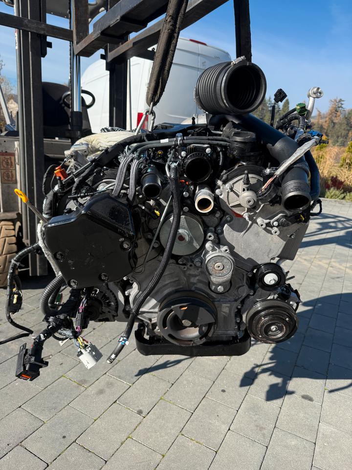 MOTOR JEEP GRAND CHEROKEE 3.0 CRD VM63D VM44D 250PS BJ2019 KOMPLE